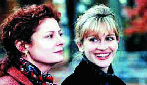 Julia Roberts and Susan Sarandon starred in the 1998 box office hit, Stepmom. Julia Roberts and Susan Sarandon starred in the 1998 box office hit, Stepmom.